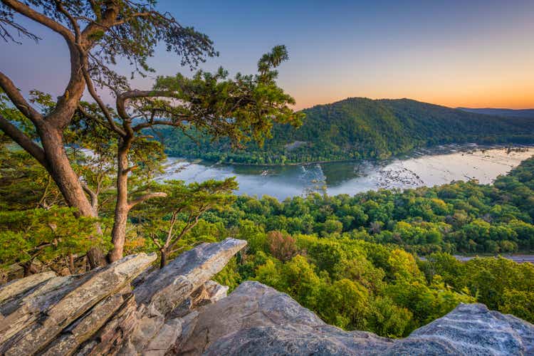 Sunset view of the Potomac River, from Weverton Cliffs, near Harpers Ferry, West Virginia