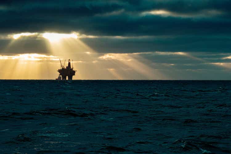 Industrial offshore oil drilling platform: Away from a sustainable resource