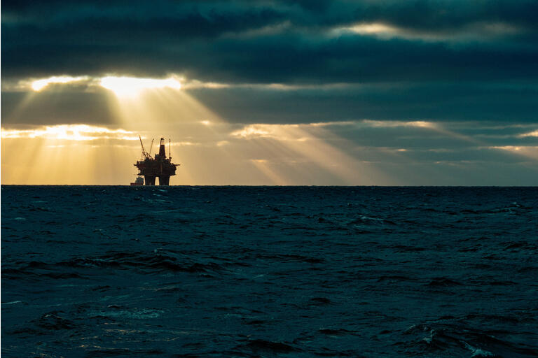 Industrial oil rig offshore platform: away from a sustainable resource