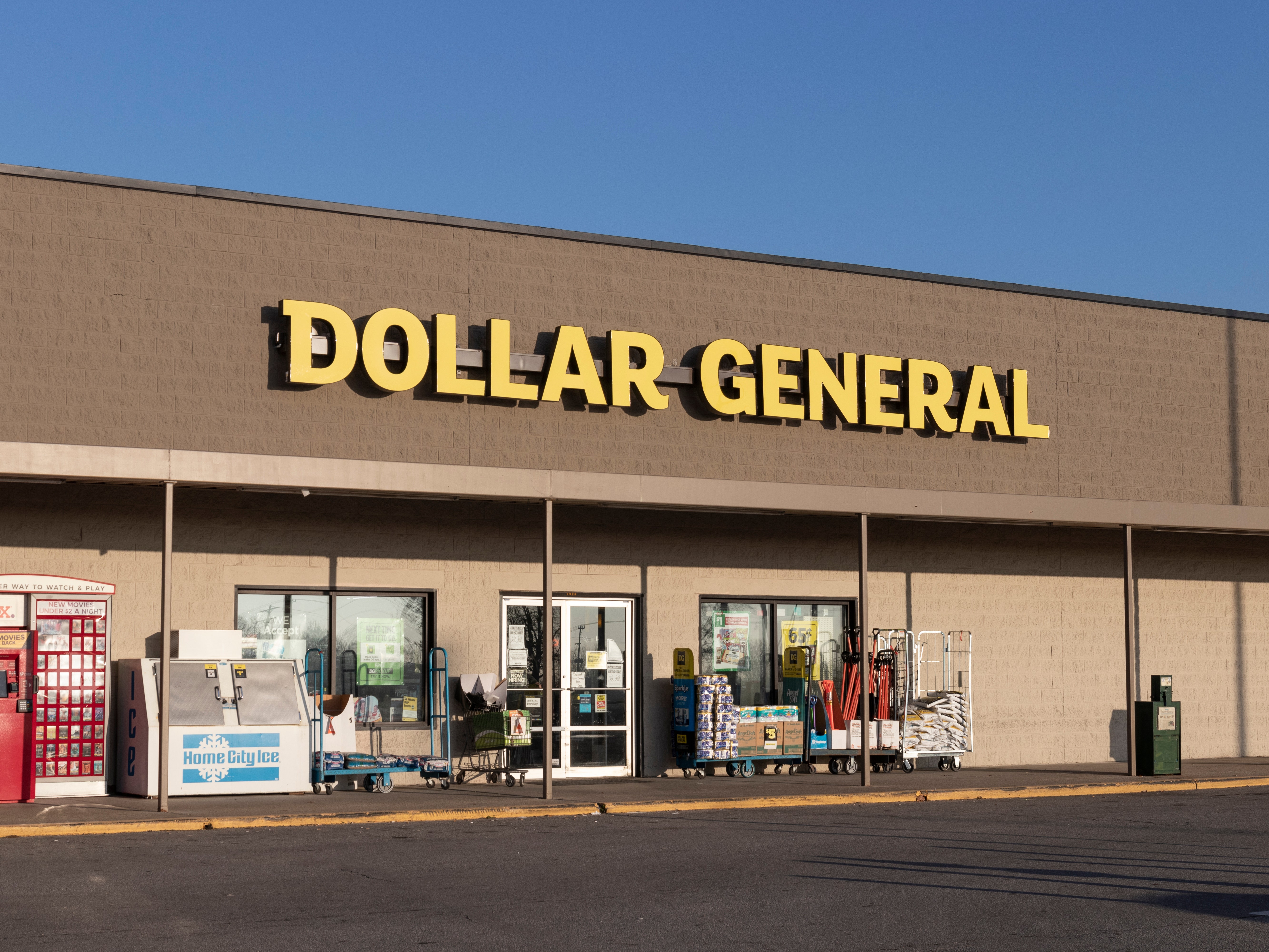 Dollar General Expands Popshelf Concept – Visual Merchandising and