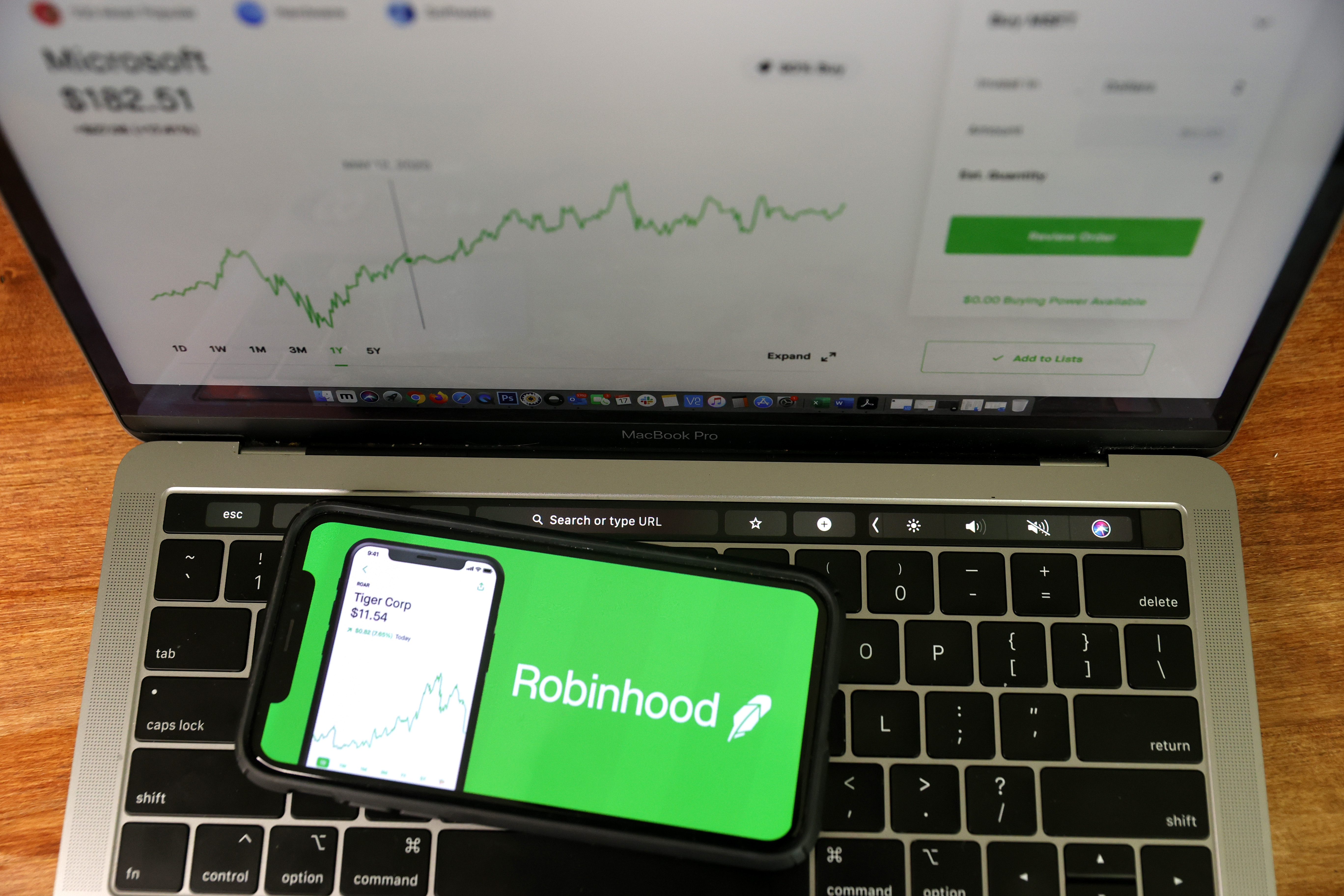 Why Did Robinhood Markets Stock Plunge Today? FTX Woes Spill Over To ...