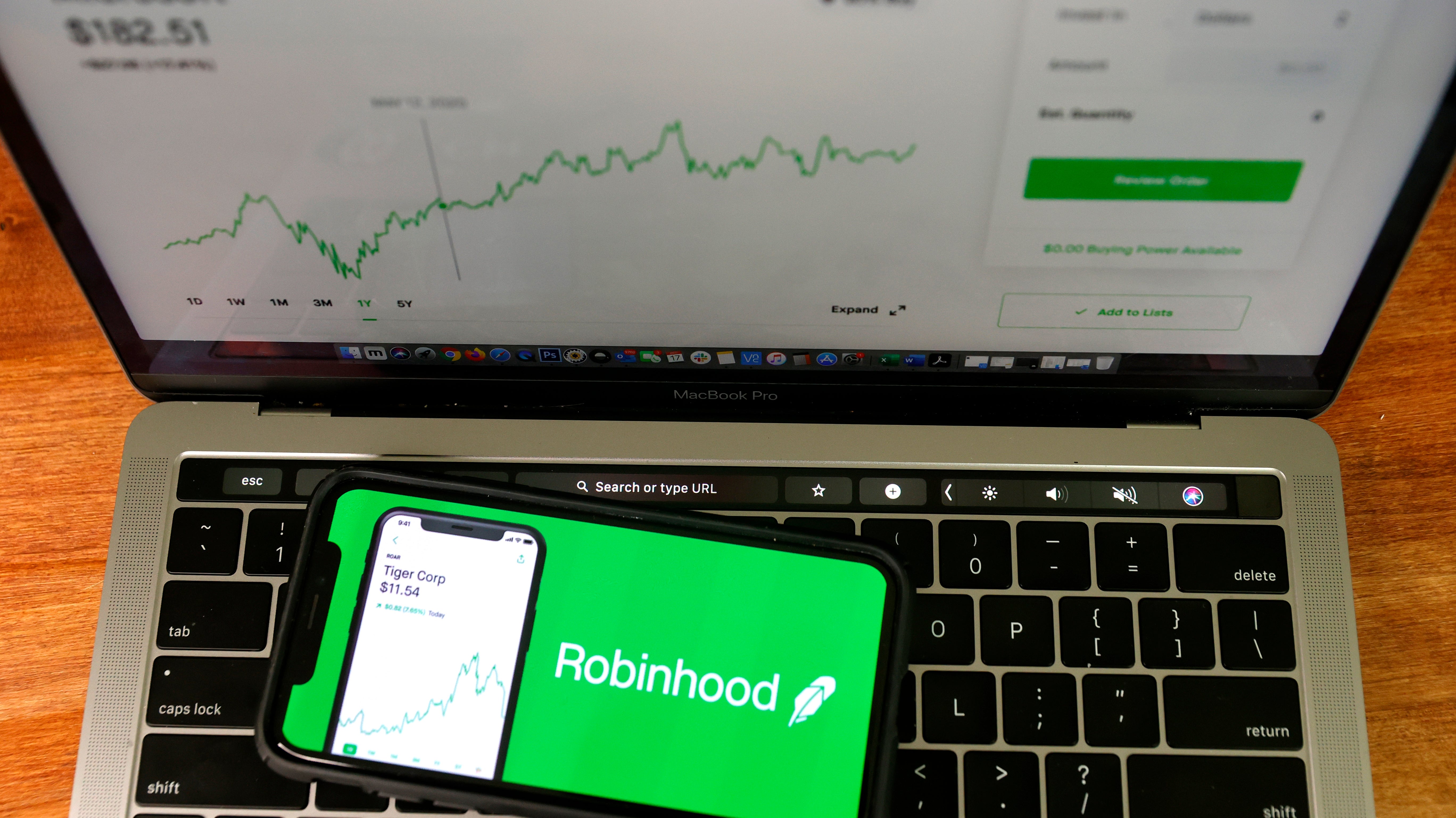 Robinhood cuts trading fees, grows profits with in-house clearing