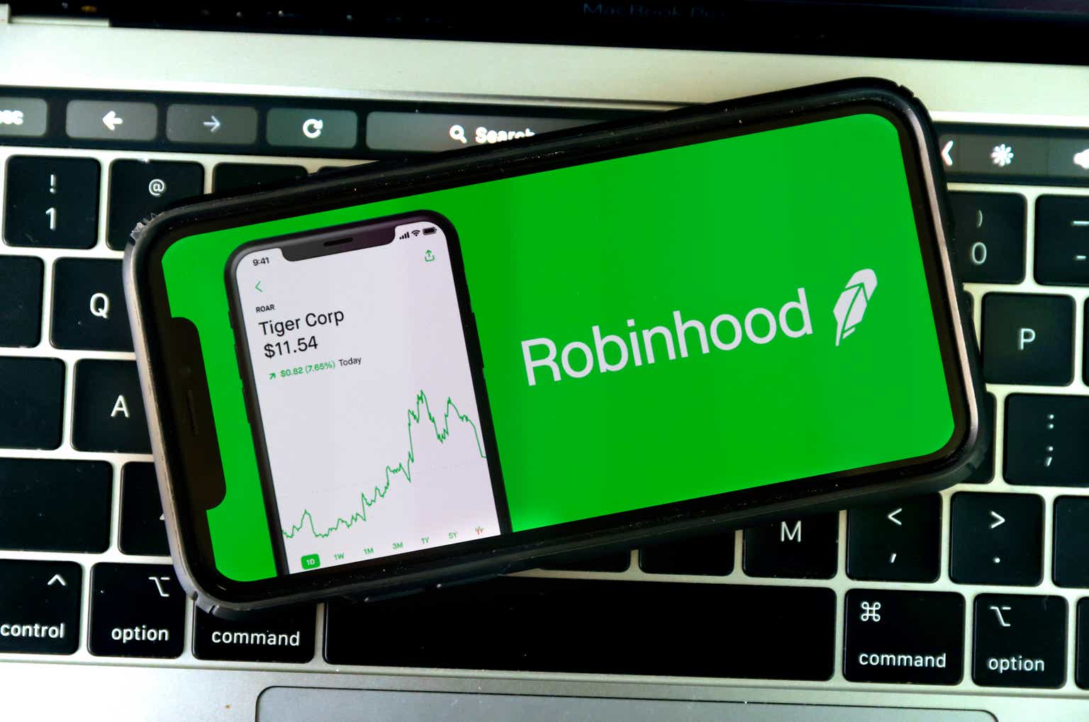 High-Flying Trading App Robinhood Goes Down at the Wrong Time