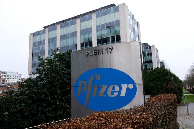 Внешний вид офисов фармацевтической компании Pfizer в Брюсселе, Бельгия