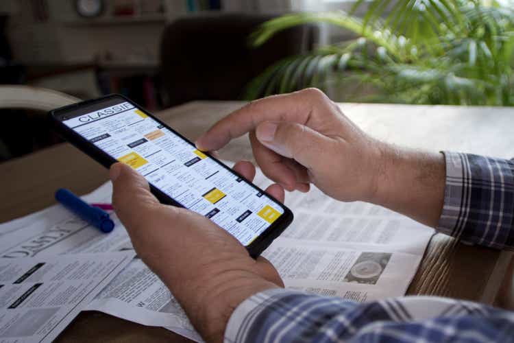 searching on yellow pages mobil application with smartphone