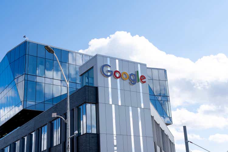 Kitchener-Waterloo, On, Kanada - 17. Oktober 2020: Google Bürogebäude in Kitchener-Waterloo, Ontario