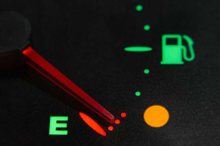fuel level indicator in reserve, without fuel. Fuel empty.