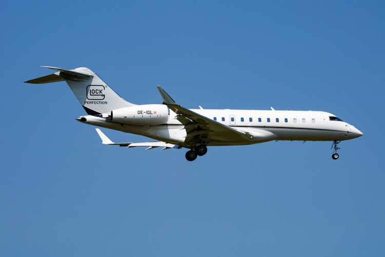 Glock Aviation Bombardier BD-700 Global 6000 OE-IGL passenger plane arrival and landing at Vienna Airport