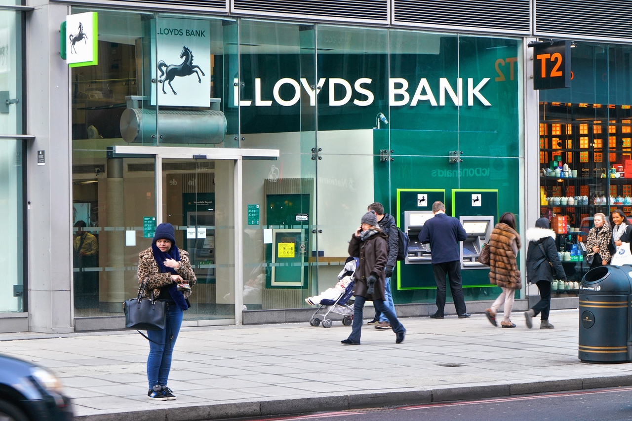 Is Lloyds Banking Group Still An Attractive Income Play Ahead Of Q3 2025  Earnings? (LYG) | Seeking Alpha