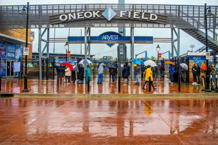 Tulsans waiting in the rain at OneOK field to vote in the Presidential election - record turnout