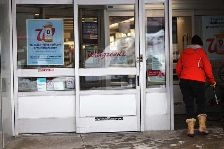 Walgreens To Partner With Uber To Offer Free Rides For Vaccinations