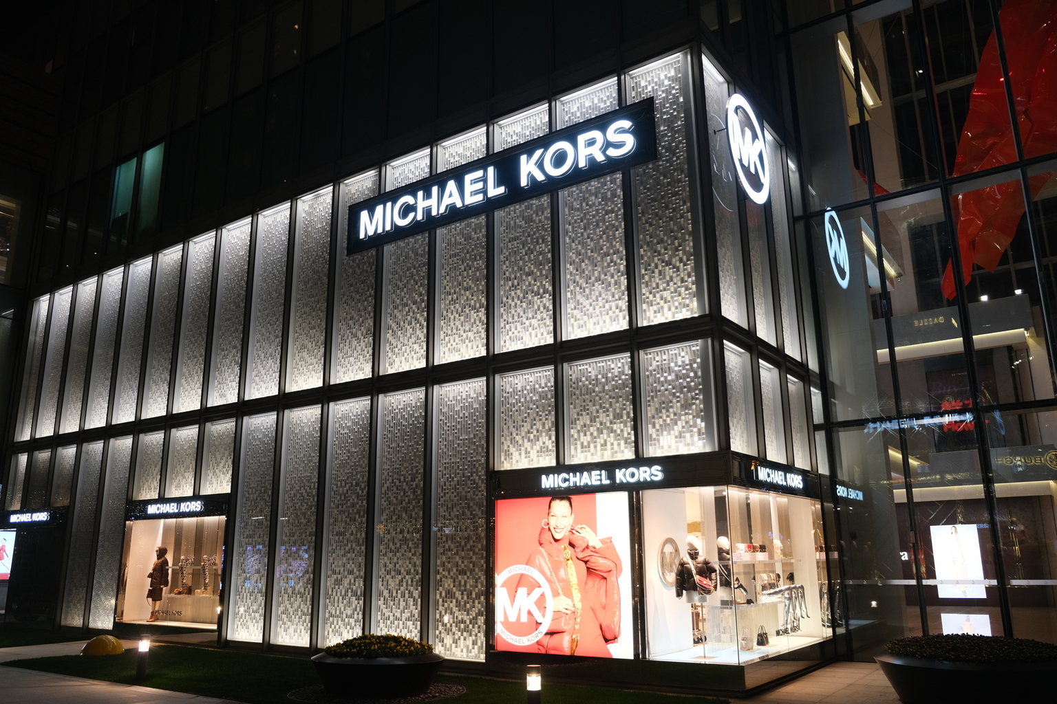 16 of the most popular things to get from Michael Kors