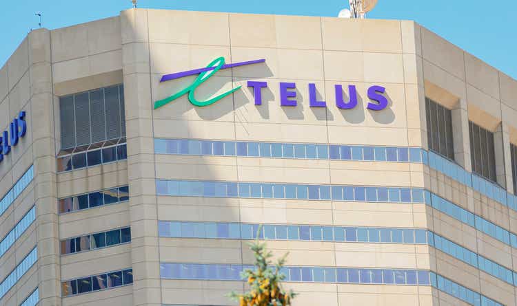 TELUS stock: robust activity, but better high-yield options (NYSE: TU)