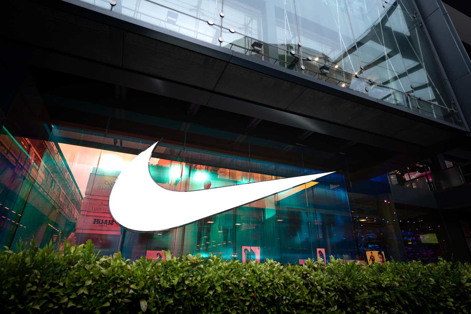 Nike Stock 3 Reasons To Buy Ahead Of Q1 Earnings (NYSENKE) Seeking