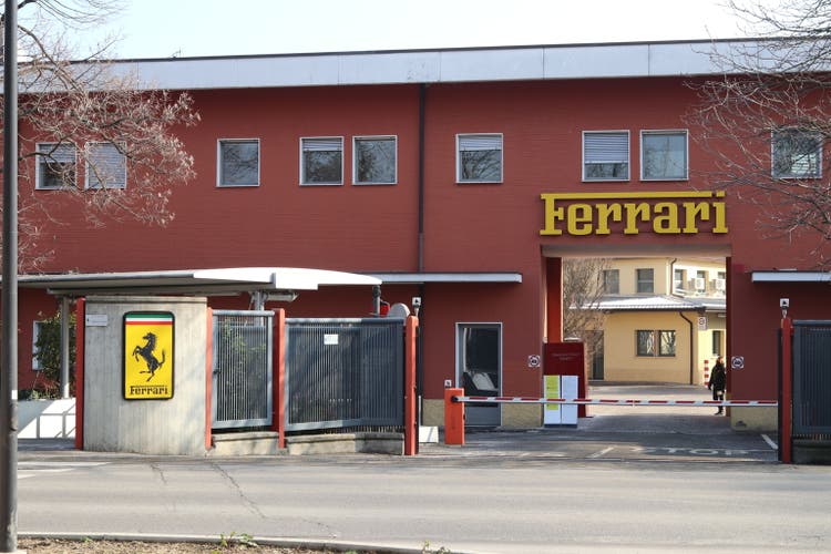 Ingresso della storica fabbrica Ferrari Automobiles, editoriale
