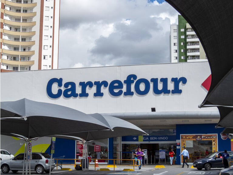Carrefour: Potential Takeover By Auchan, Significant Upside (CRRFY)