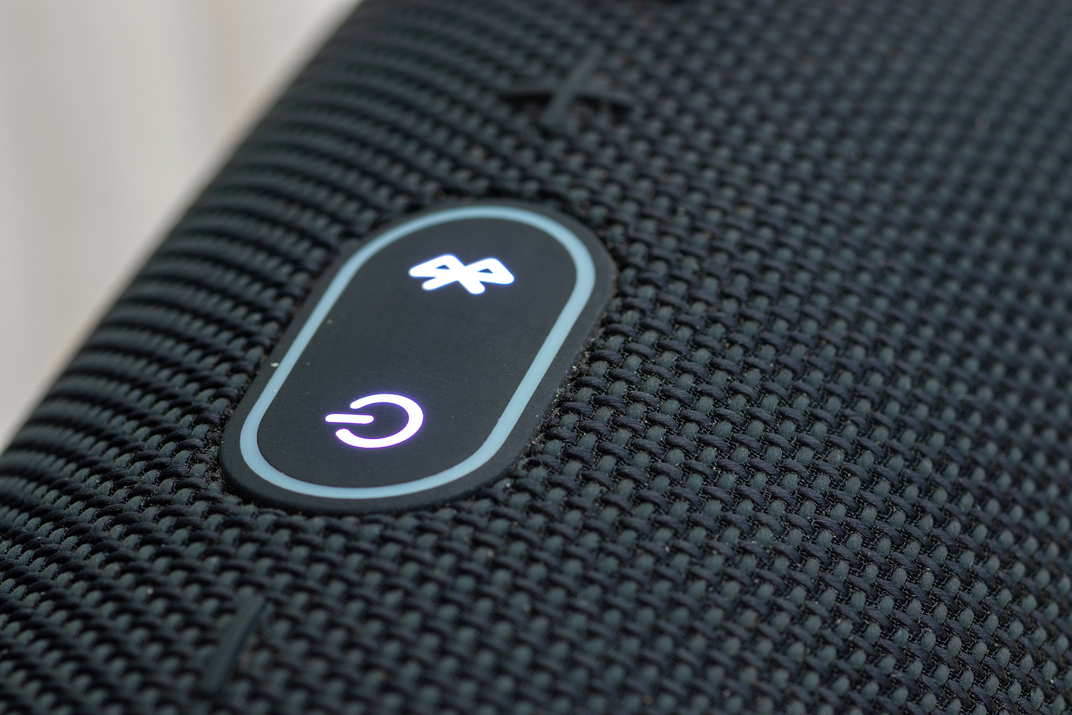 seekingalpha.com - MarketGyrations - CEVA: Reminds Everyone Of The Downsides Of Backing It (CEVA)