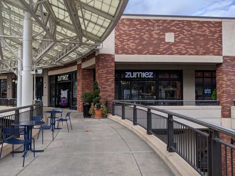 Exterior view of an outdoor Zumiez clothing and accessory retail store.