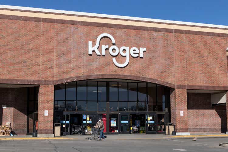 Supermercado Kroger. Kroger ha implementado same day pickup en medio de preocupaciones de distanciamiento social.