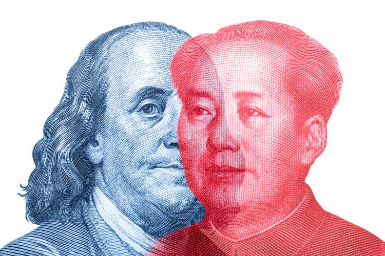 United States-China: US and China currencies cross over. Ideas for the contrast between China and US
