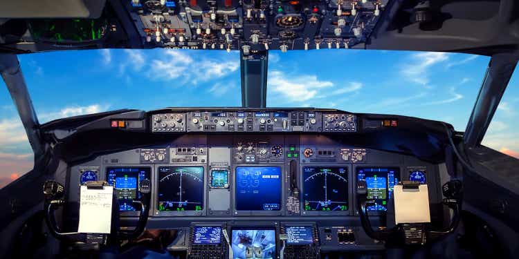Cockpit pilot flight jet display