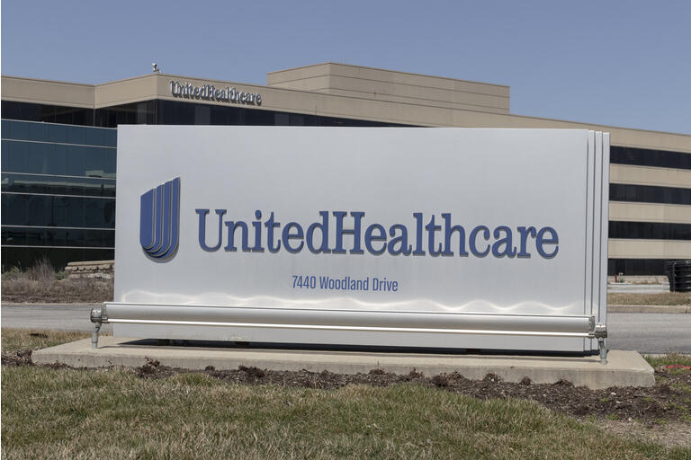 UnitedHealth sets revenue guidance above consensus ahead of investor