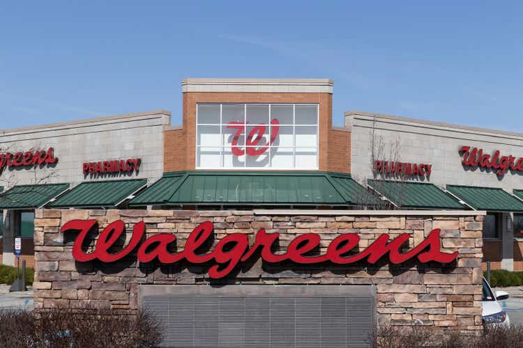 Walgreens Retail Location. Walgreens is booking COVID-19 vaccine appointments at pharmacies.