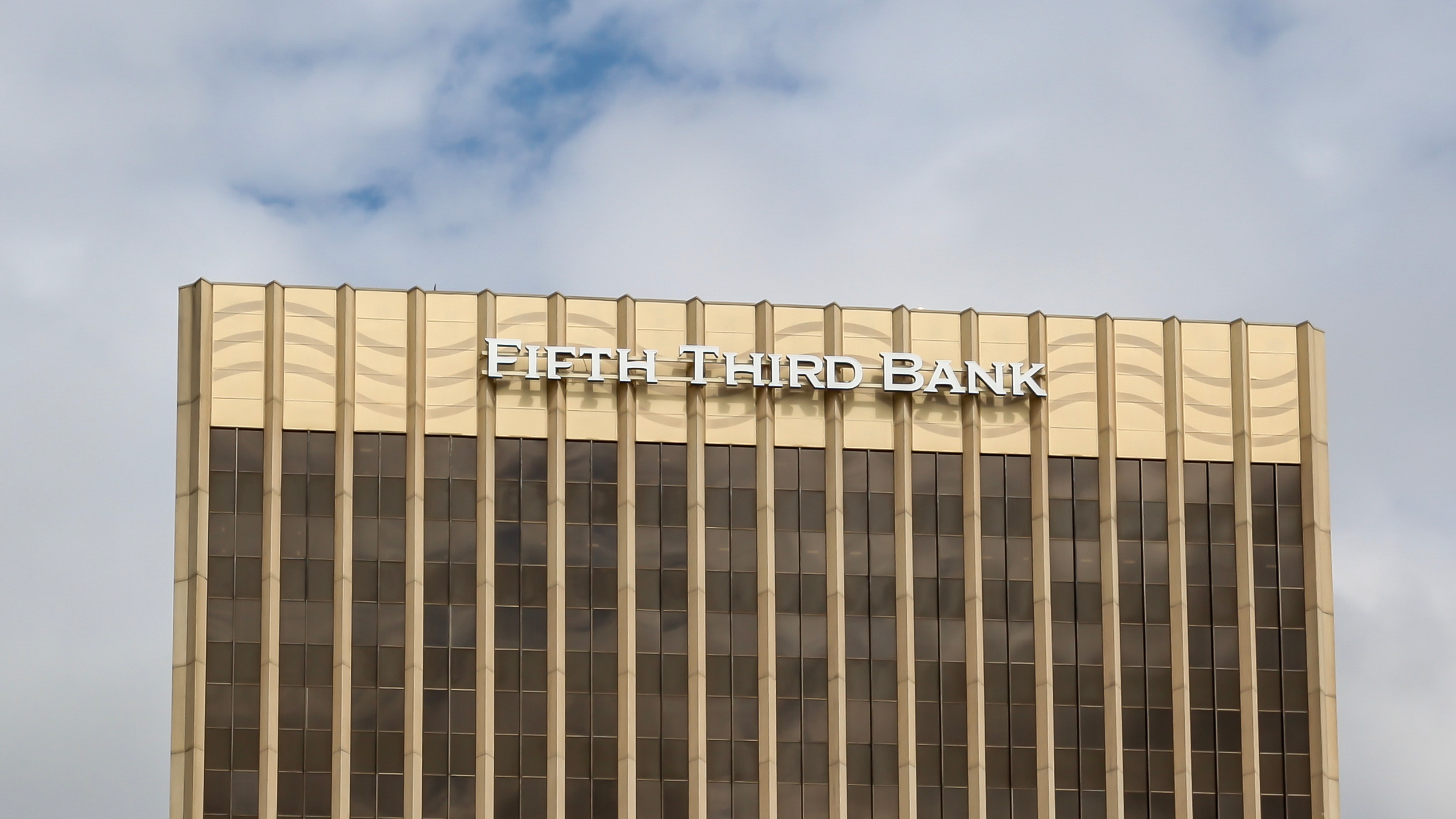 Fifth Third Bancorp explores ways to expand crypto business - report  (FITB:NASDAQ) | Seeking Alpha