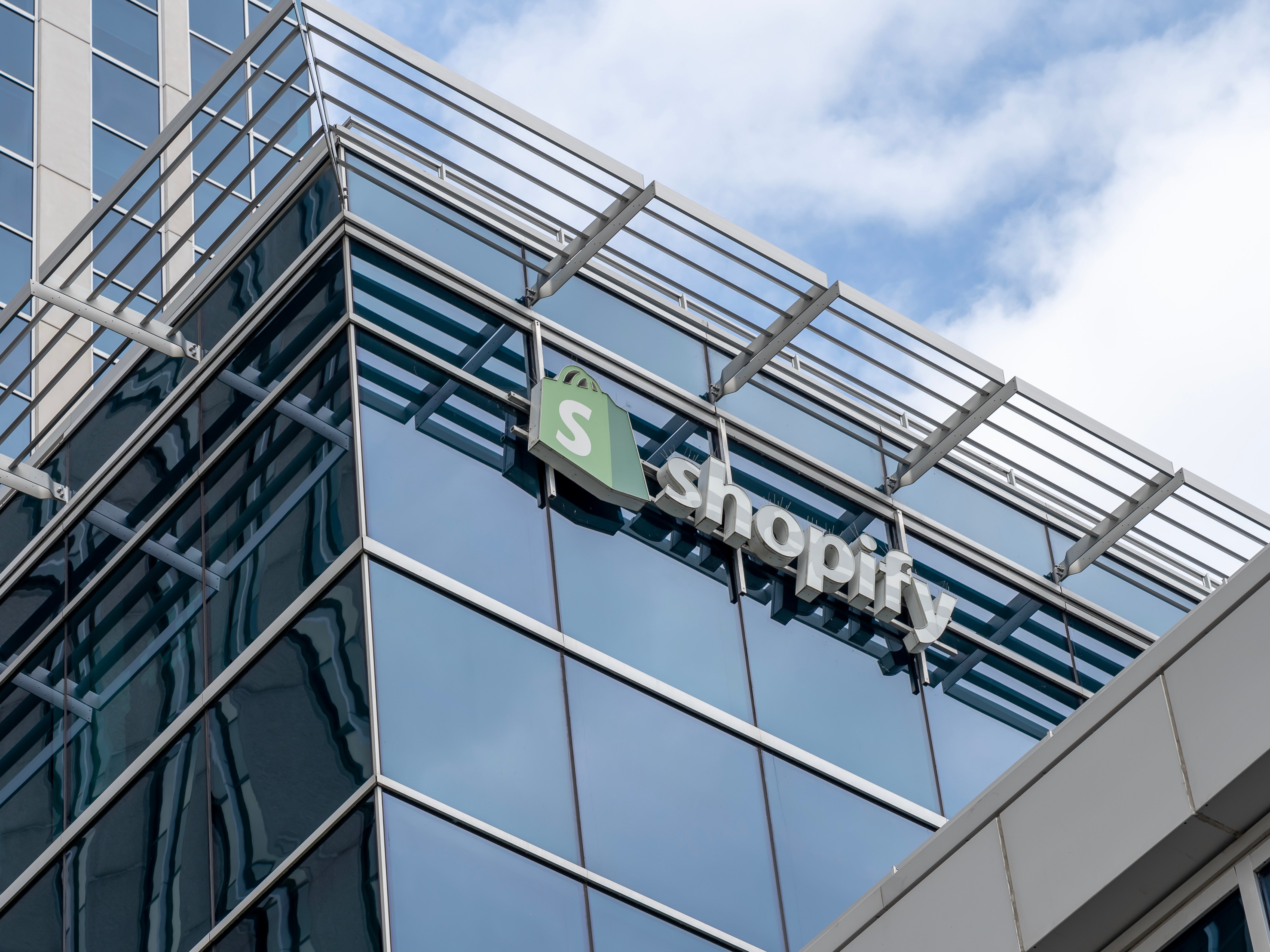 Shopify: Same Moat, New Verticals, Almost A Buy (NYSE:SHOP)