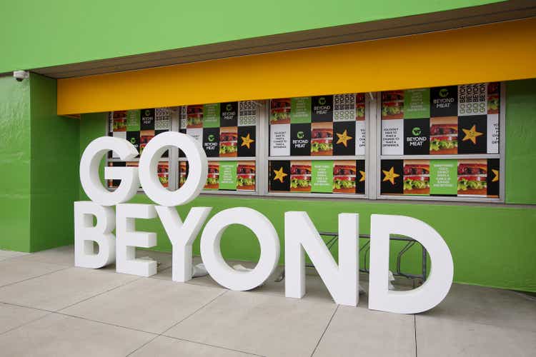 Carl"s Jr. & Beyond Meat Partner For First-Ever Plant-Based Meat Menu Takeover On Earth Day 2021