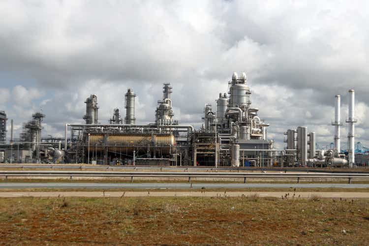 Chemical plant of Lyondell Bayer in the Maasvlakte harbor
