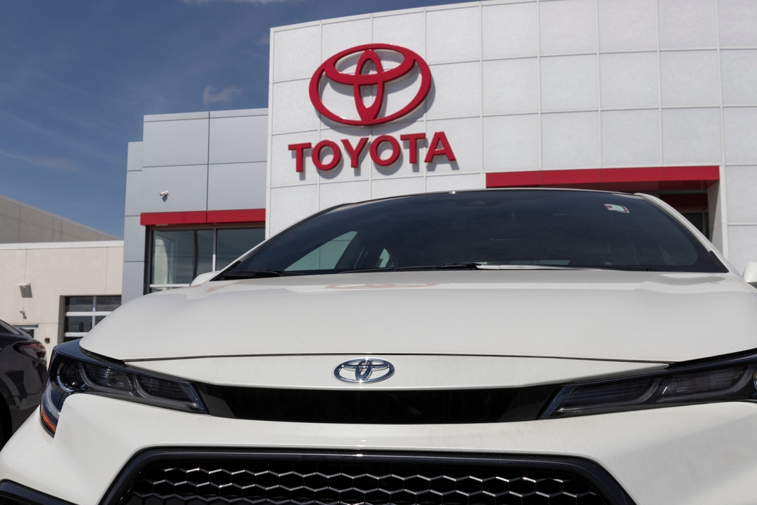 Graham Holdings buys Toyota car dealership in Virginia (NYSEGHC