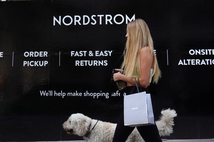Nordstrom Shares Fall After Lackluster Earnings Report