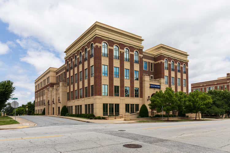 SouthState raised to Buy at Citi after Q4 earnings top consensus (SSB:NYSE) SouthState raised to Buy at Citi after Q4 earnings top consensus (SSB:NYSE)