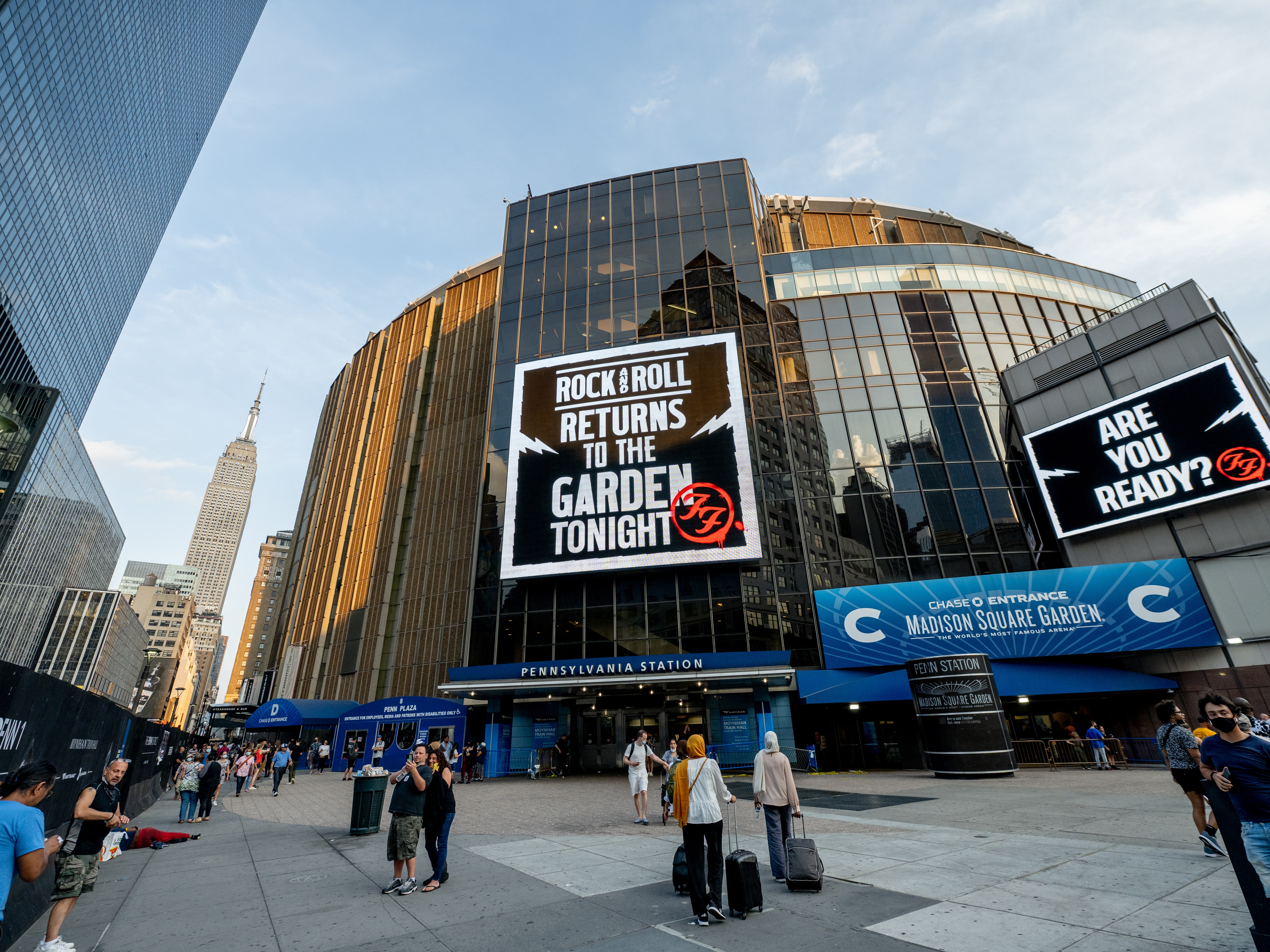 In the Markets: Madison Square Garden struggles to hang on to