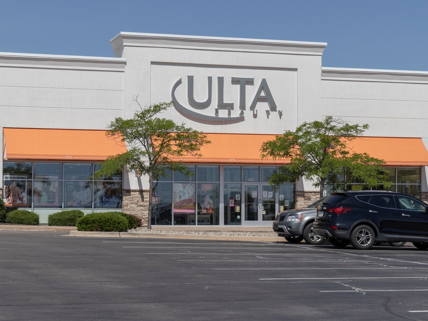 Beauty's Early 2022 Performance: Checking In on Ulta, Sephora, and
