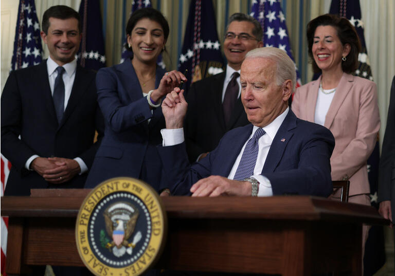 President Biden Signs Executive Order On Promoting Competition In The American Economy