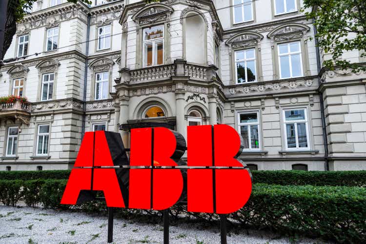 ABB nears deal to resolve third U.S. bribery case towards it – report (NYSE:ABB)