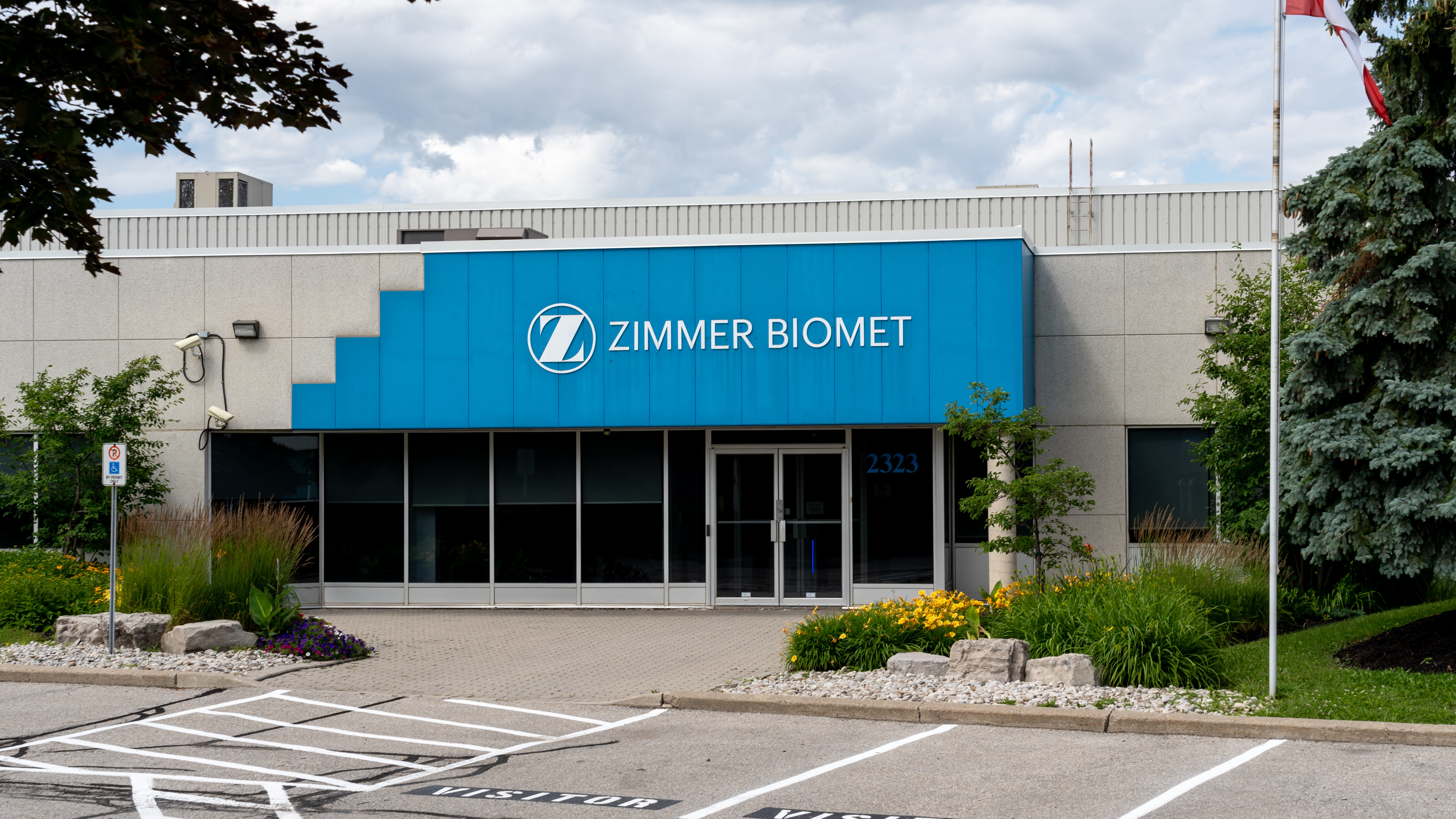 Zimmer Biomet: Slow Growing Market Leader (NYSE:ZBH) | Seeking Alpha
