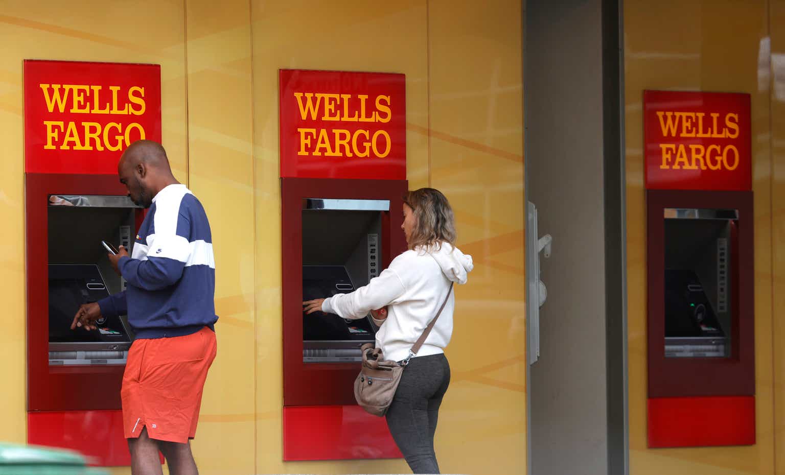 Wells Fargo Solid Q3 Earnings, Buyback To Power Stock Higher (NYSEWFC