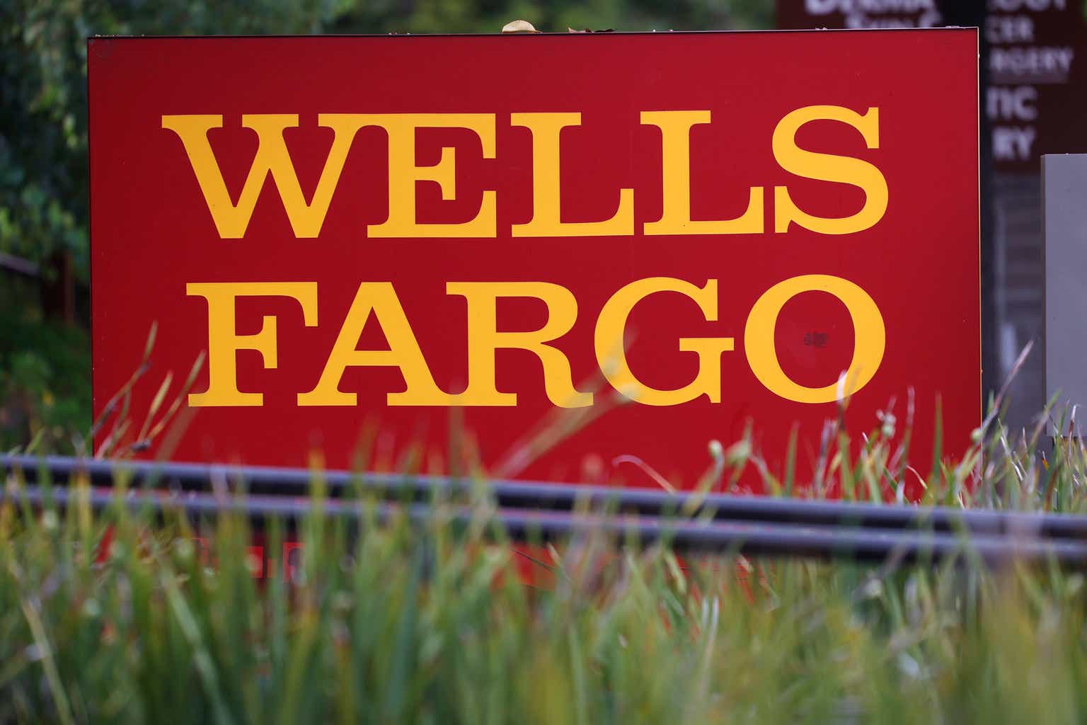 Wells Fargo, Centerbridge Start $5 Billion Direct Lending Fund - Bloomberg