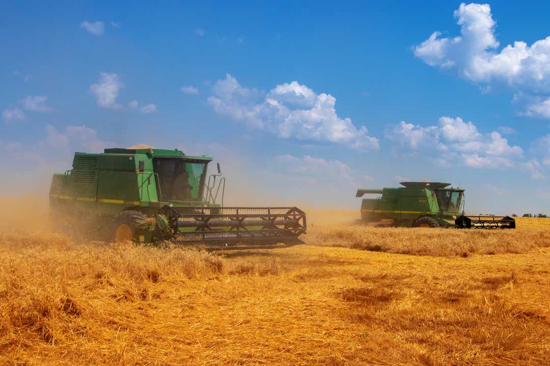 Deere adds Roper CEO Neil Hunn to board of directors (NYSEDE