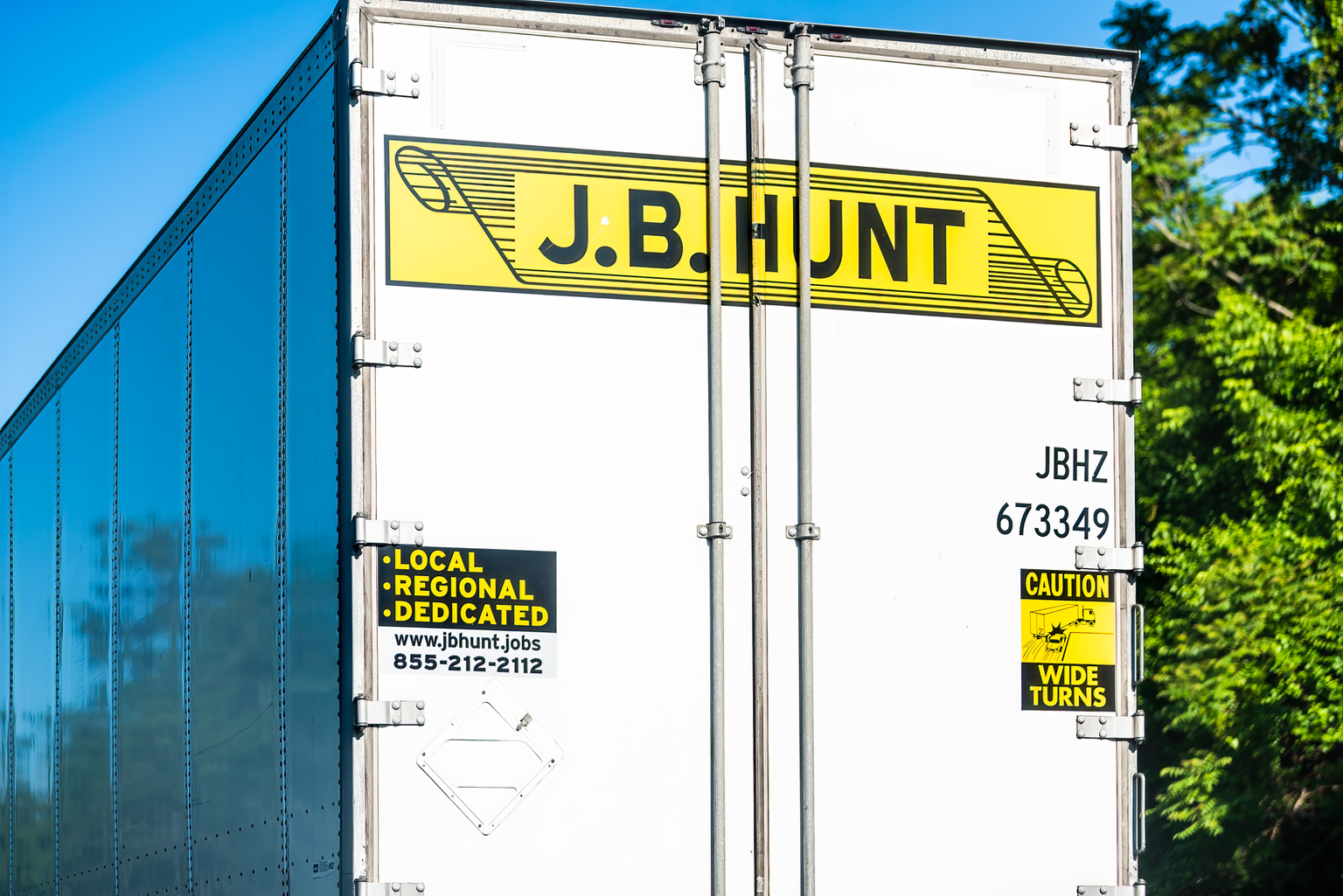 J.B. Hunt Rallies After Posting A Better-than-feared Q3 Earnings Report ...