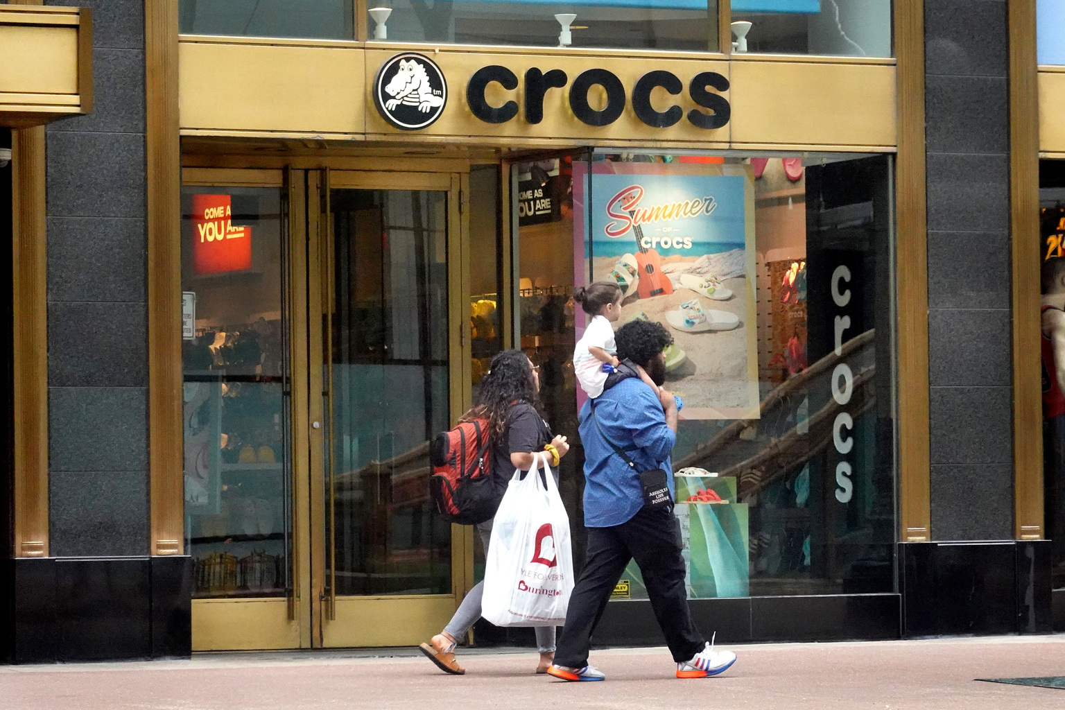 What store can sale i buy crocs