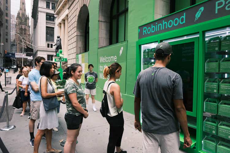 Robinhood works to launch retirement accounts (NASDAQ:HOOD