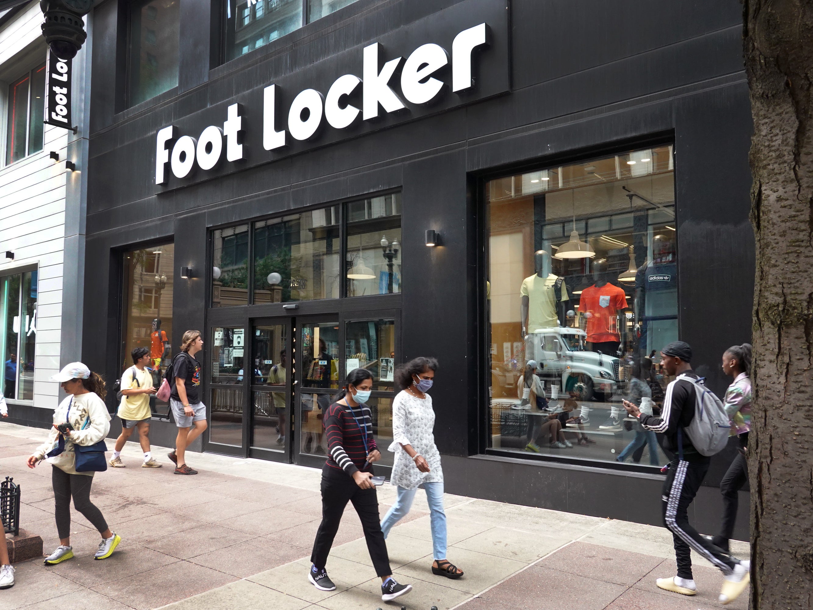 Buying EVERY Footlocker Employee A Pair Of Shoes! 