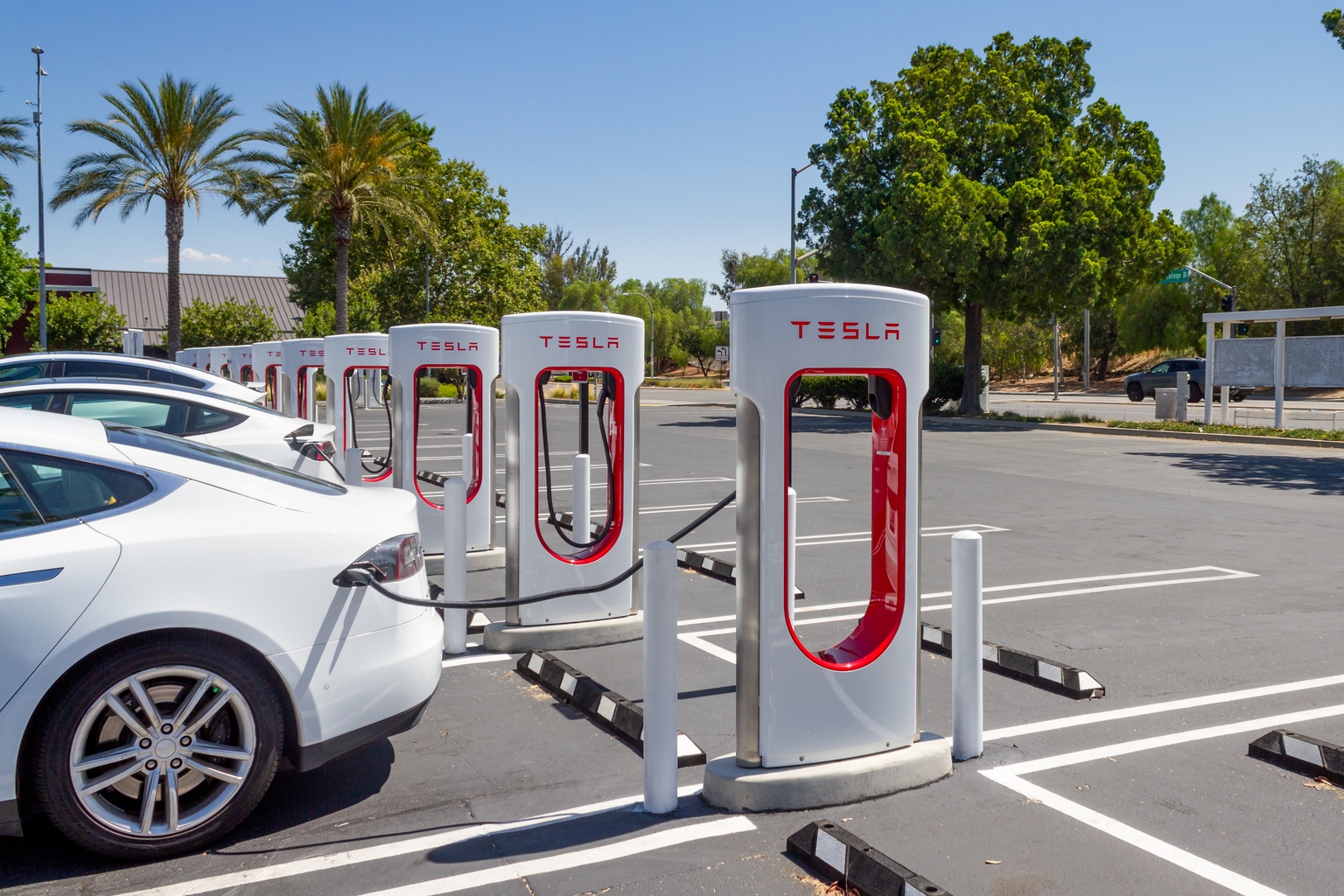 Anticipating Tough Times For Tesla (NASDAQ:TSLA) - Seeking Alpha