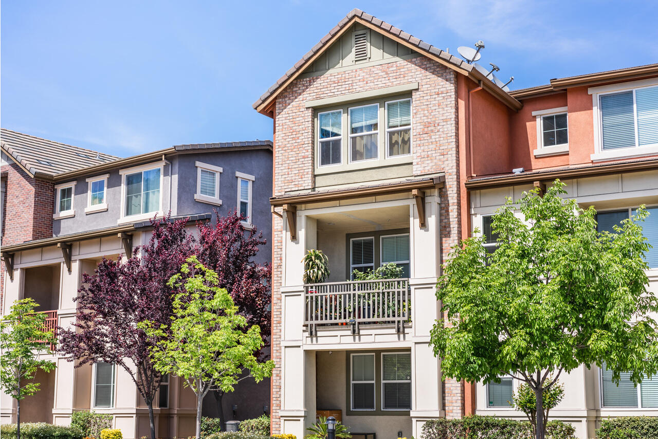 64 Cozy Apartment complex reits Prices