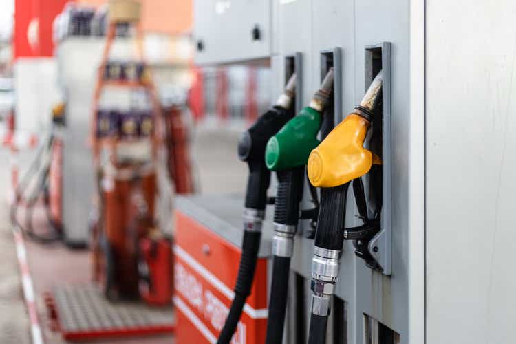 Parkland plans to sell 157 retail fuel sites in Canada - report (OTCMKTS:PKIUF)