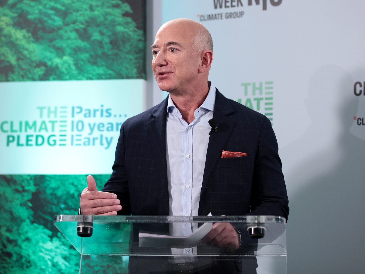 Jeff Bezos to donate bulk of $124B fortune, advises Americans 'take risk  off the table' | Seeking Alpha